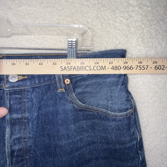 Vintage Levis 501 XX Jeans Mens Fit 36X28 Blue Denim Pants 90s Y2K USA Medium - Picture 6 of 7